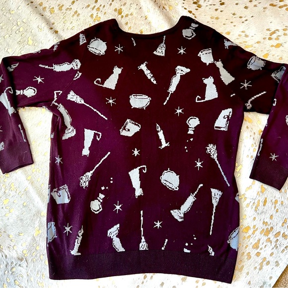Torrid Disney Hocus Pocus Sweater Top 2X - Picture 3 of 6